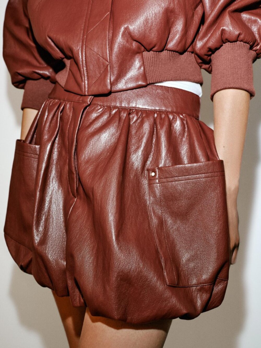 ZARA FAUX LEATHER BALLOON MINI SKIRT